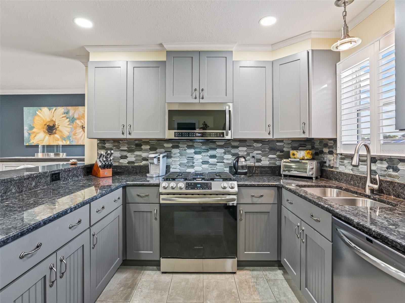 Image 5 of 46 For 1106 Berkshire Place