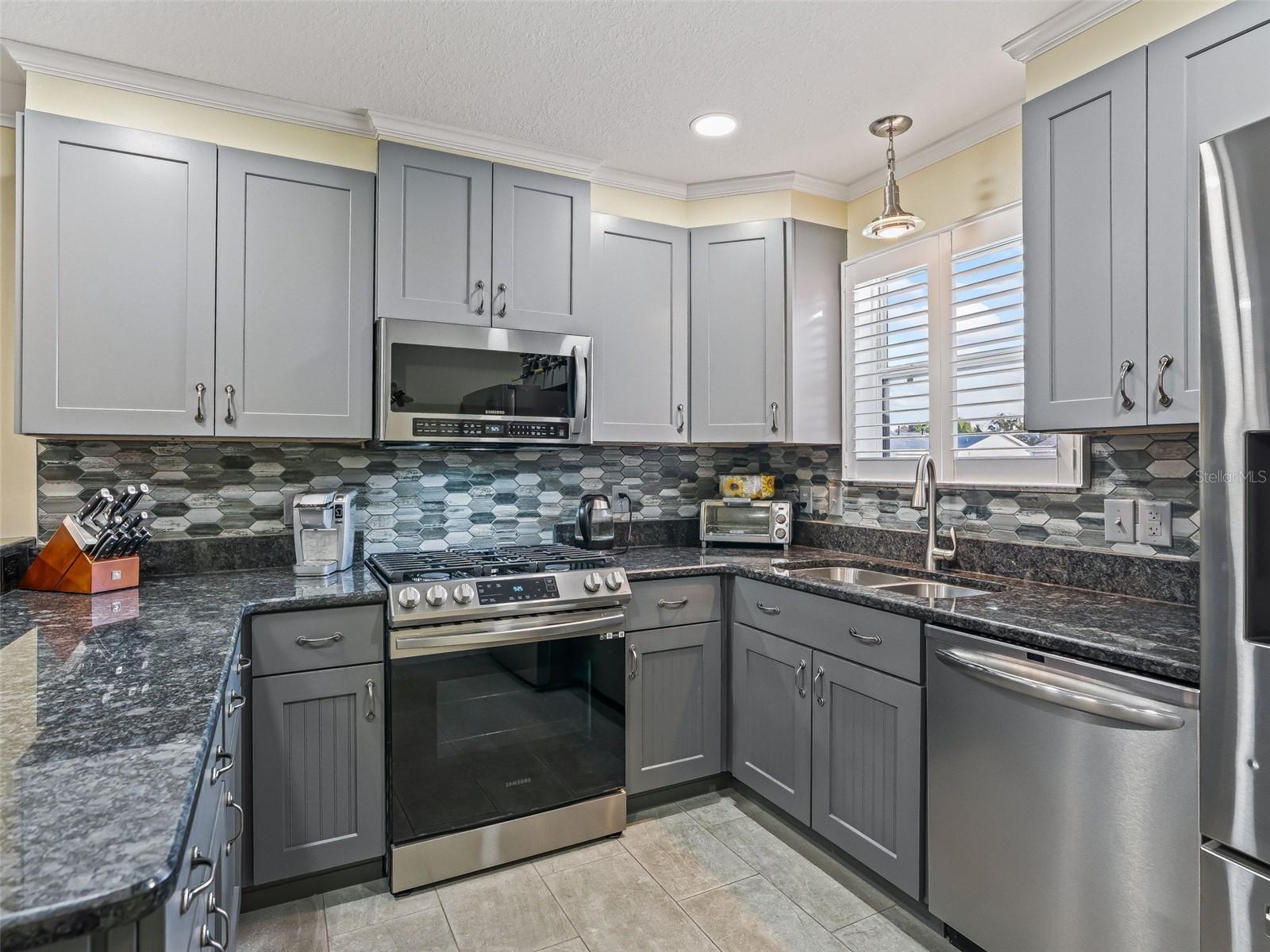 Image 6 of 46 For 1106 Berkshire Place