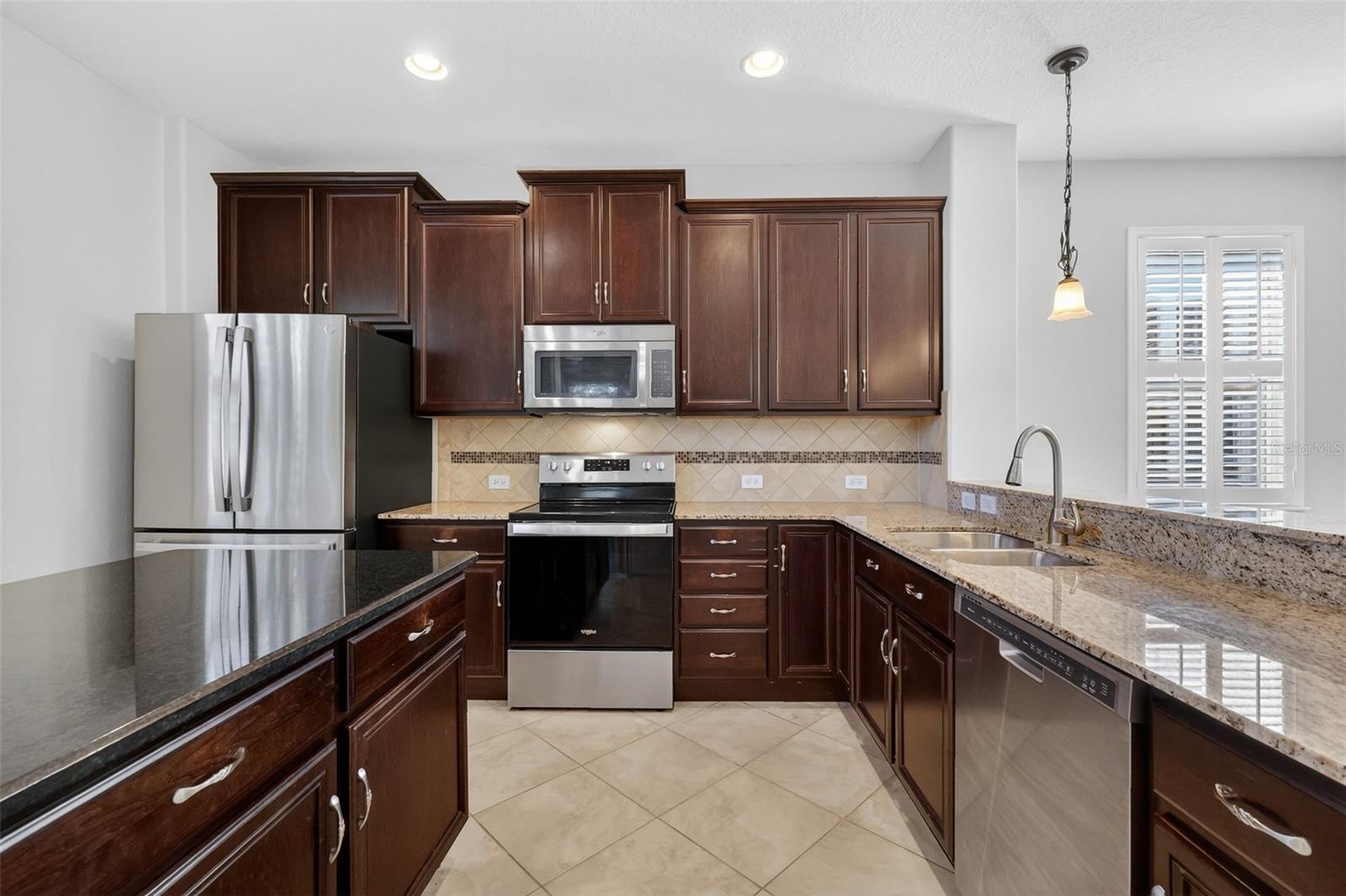 Image 10 of 57 For 21944 Belgian Court