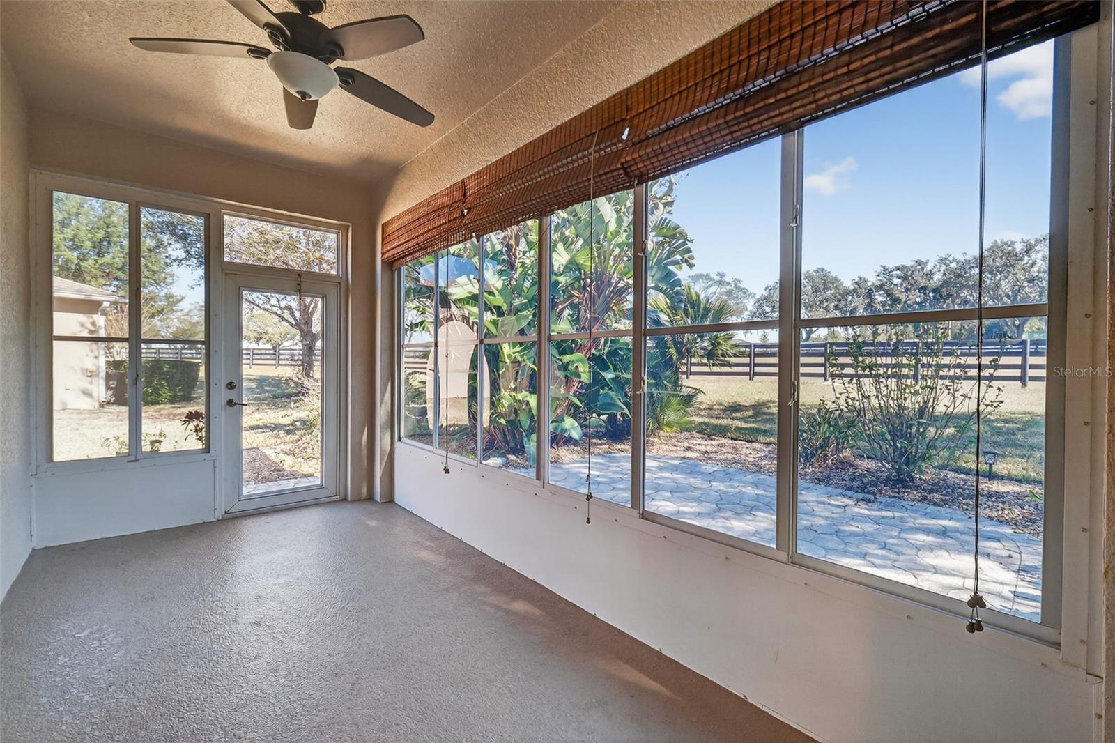 Image 12 of 57 For 21944 Belgian Court