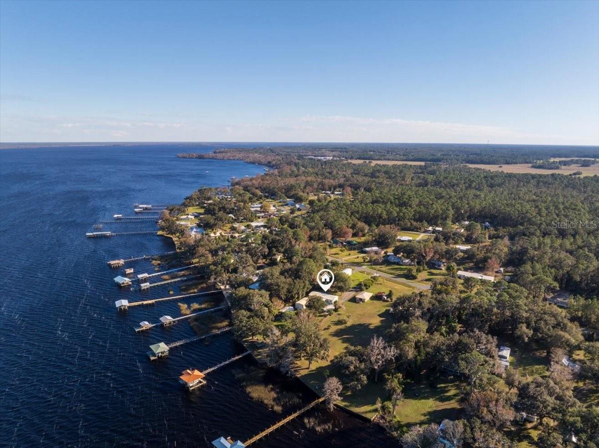 Image 39 of 44 For 116 Crescent Lake Shore Drive