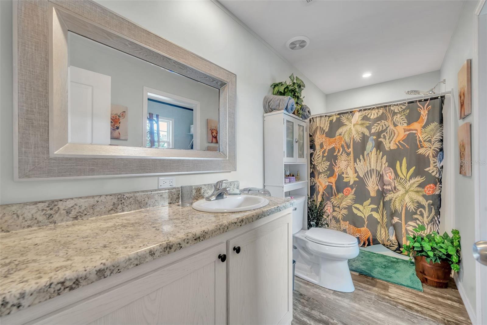 Image 29 of 80 For 24751 Highway 450