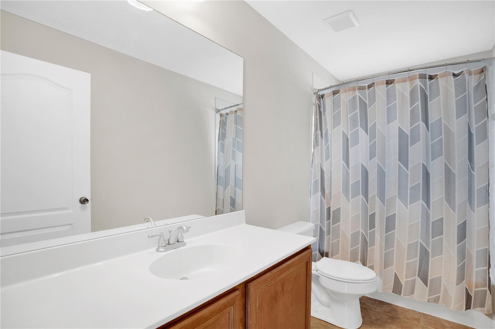 Image 20 of 44 For 24008 Sardinia Drive