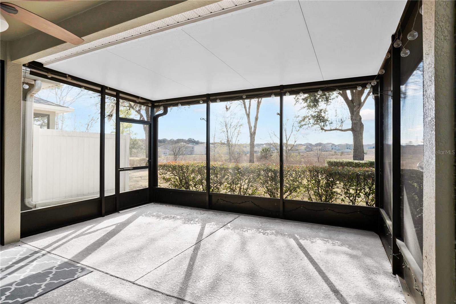 Image 25 of 44 For 24008 Sardinia Drive