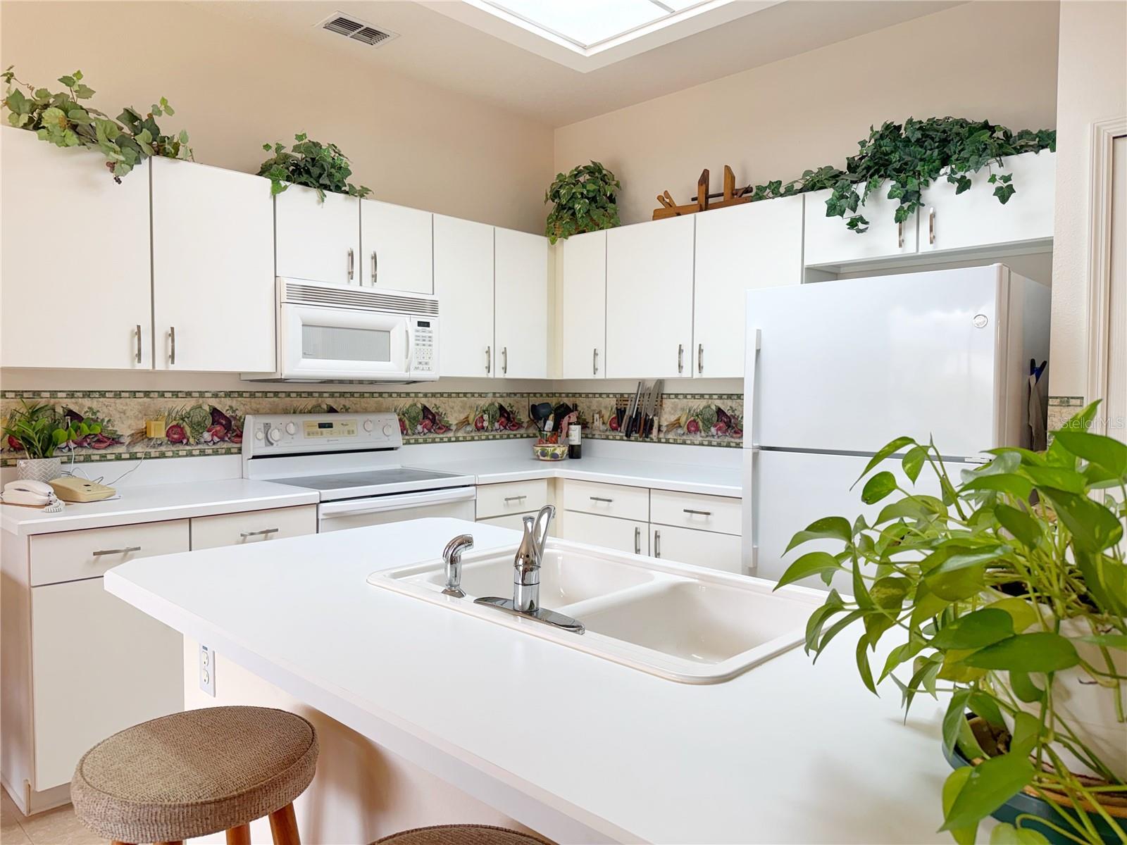 Image 15 of 61 For 4207 Kingsley Street