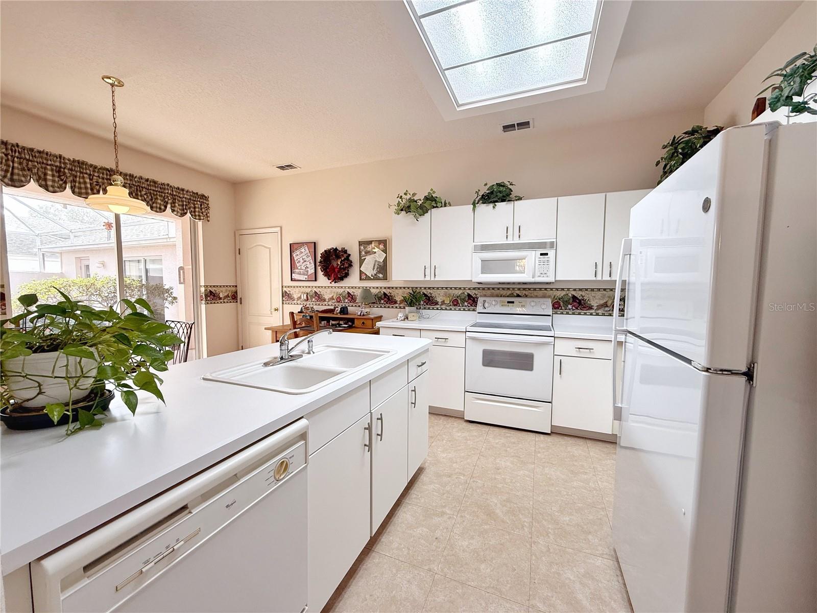 Image 17 of 61 For 4207 Kingsley Street