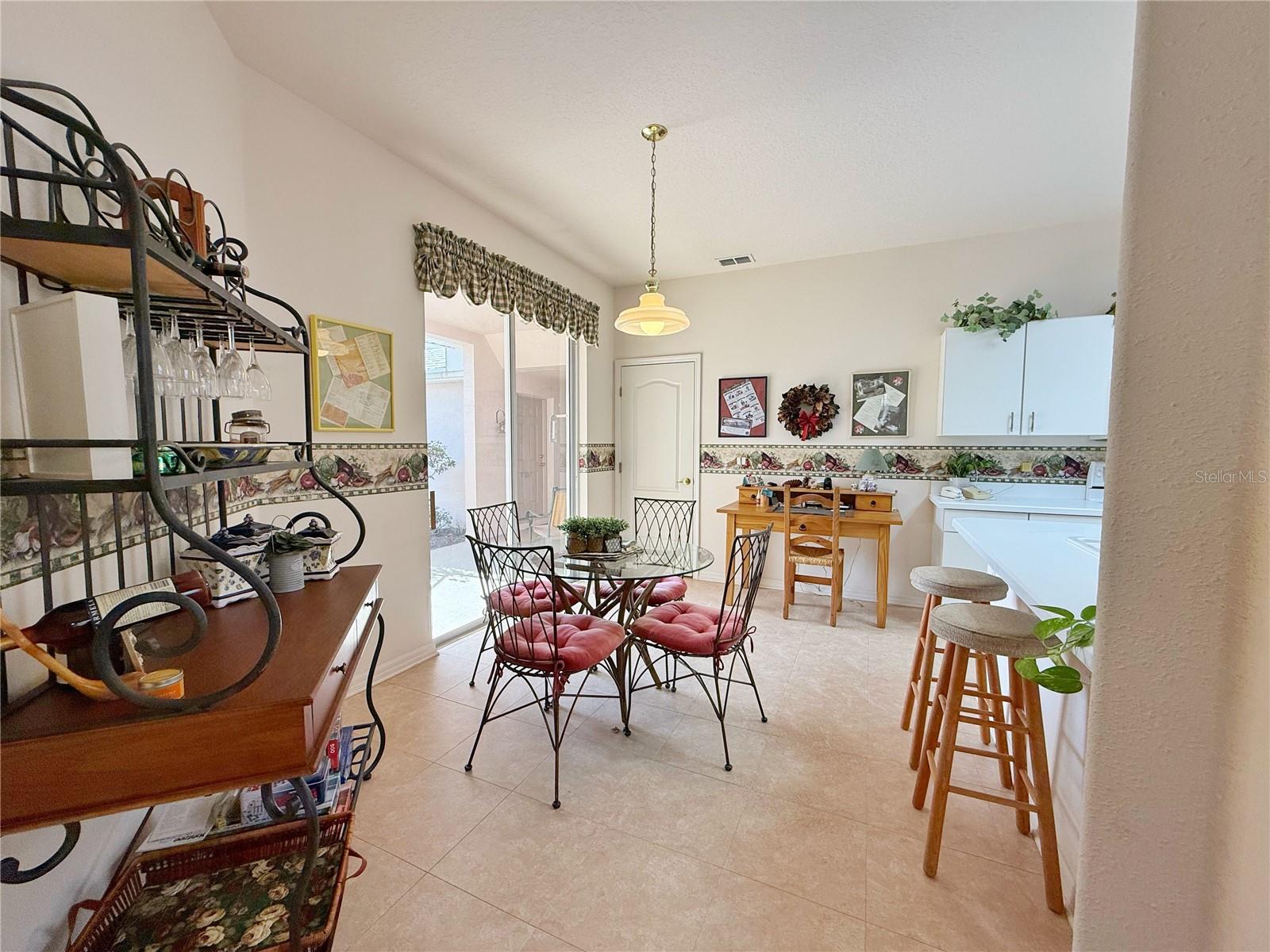 Image 19 of 61 For 4207 Kingsley Street