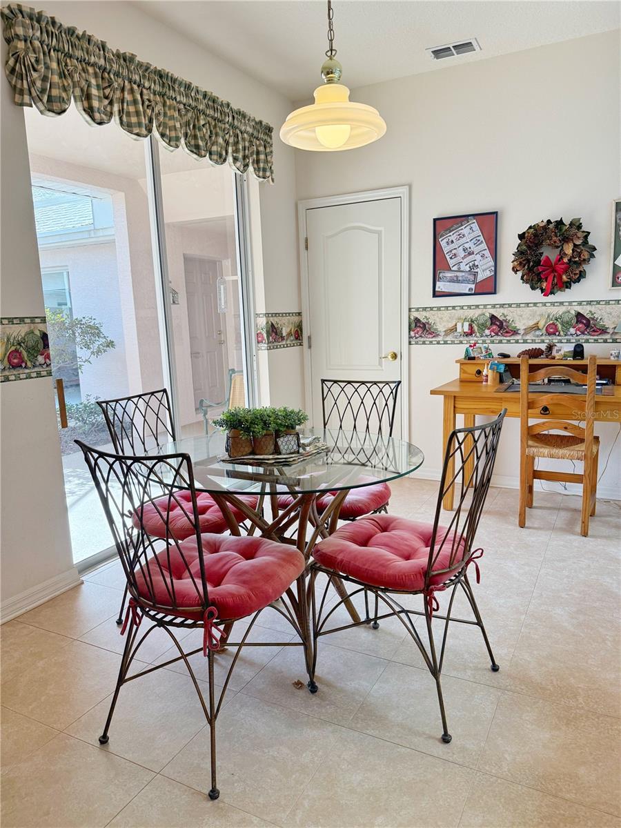 Image 20 of 61 For 4207 Kingsley Street