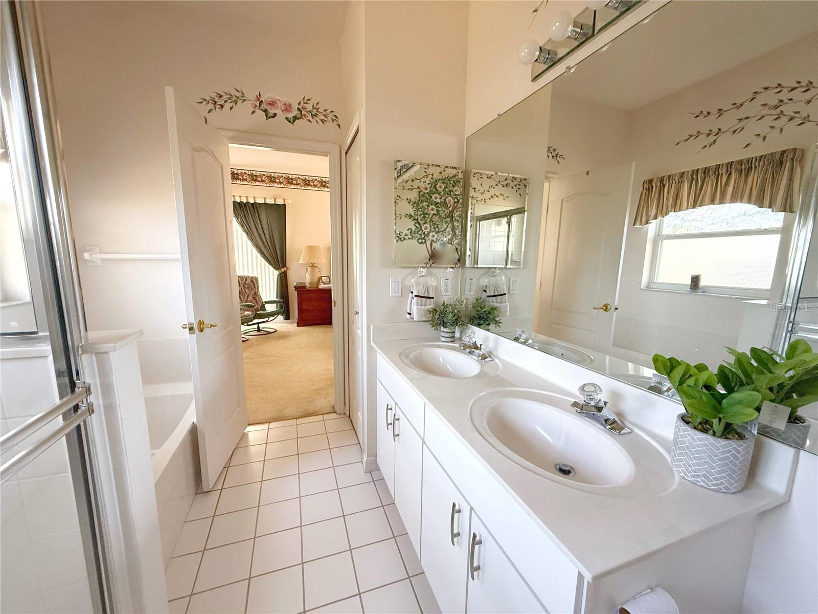 Image 25 of 61 For 4207 Kingsley Street