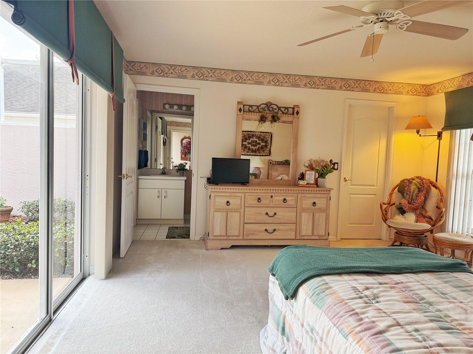 Image 34 of 61 For 4207 Kingsley Street