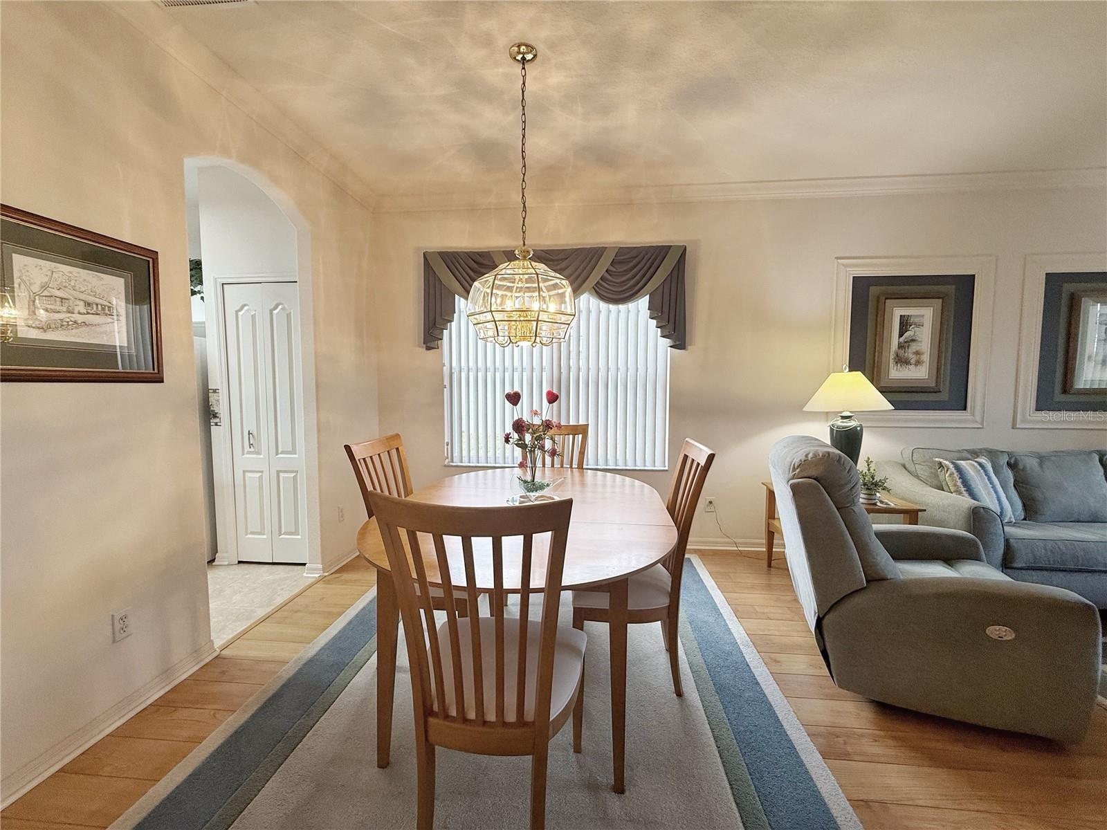 Image 4 of 61 For 4207 Kingsley Street