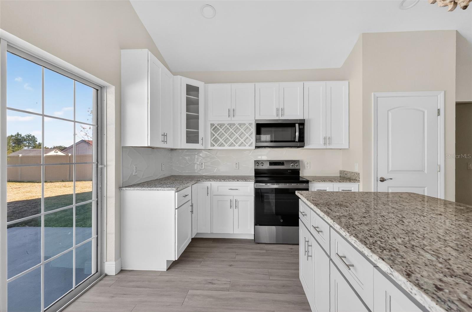 Image 11 of 30 For 5016 125th Loop