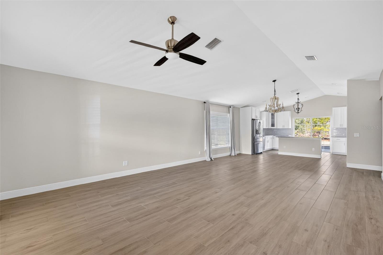 Image 13 of 30 For 5016 125th Loop