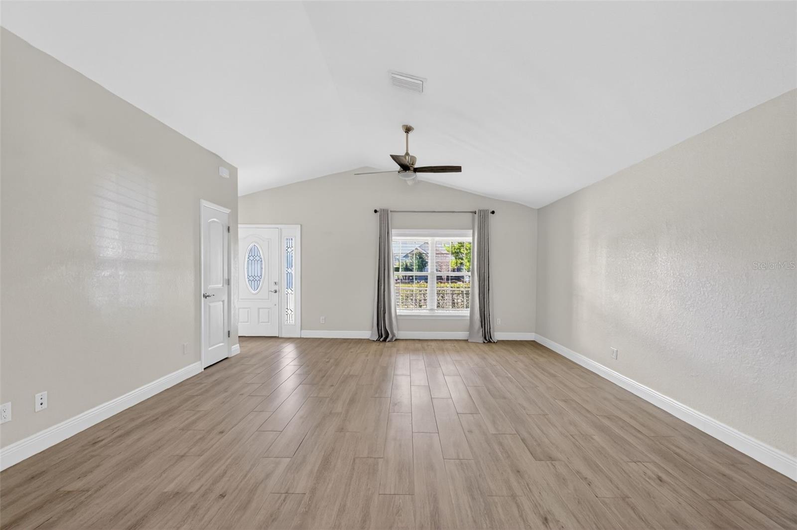 Image 22 of 30 For 5016 125th Loop