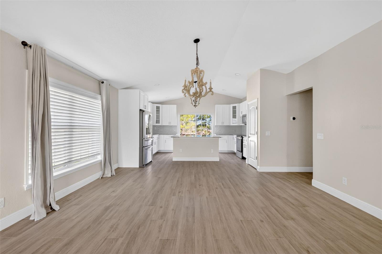 Image 3 of 30 For 5016 125th Loop