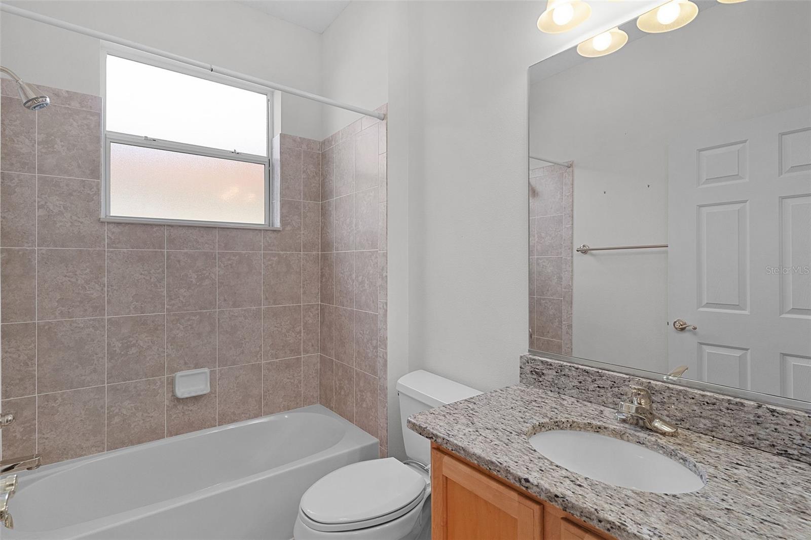 Image 24 of 29 For 1653 Homer Avenue