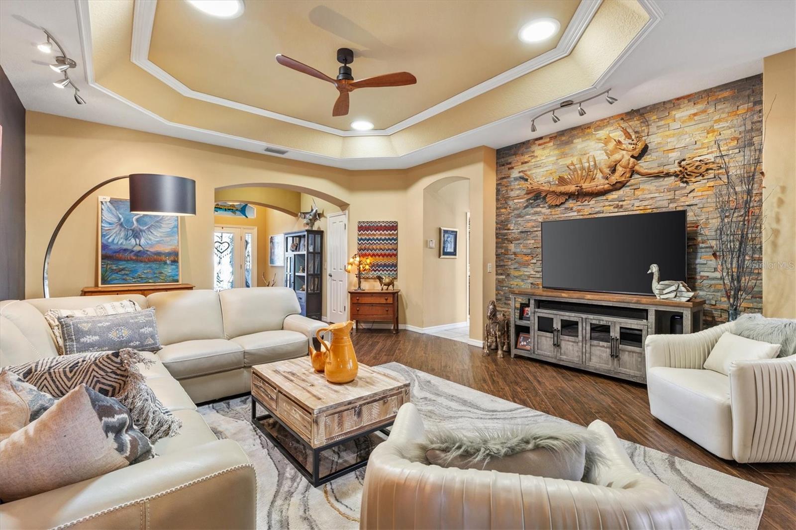 Image 15 of 45 For 1198 Reading Road