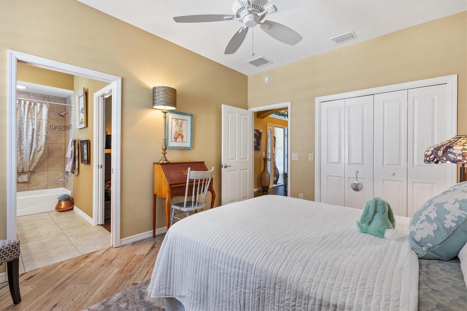 Image 30 of 45 For 1198 Reading Road