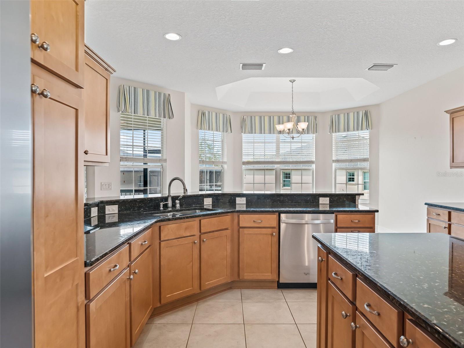 Image 25 of 53 For 2576 Jupiter Way