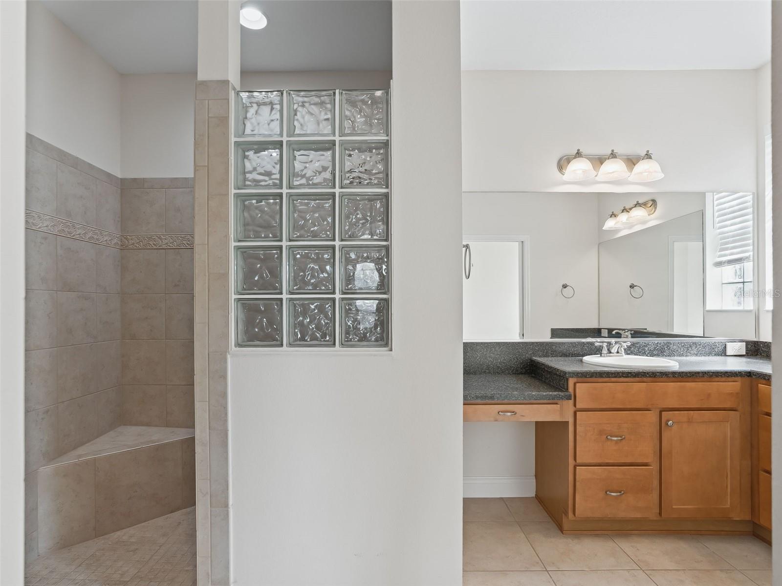 Image 31 of 53 For 2576 Jupiter Way