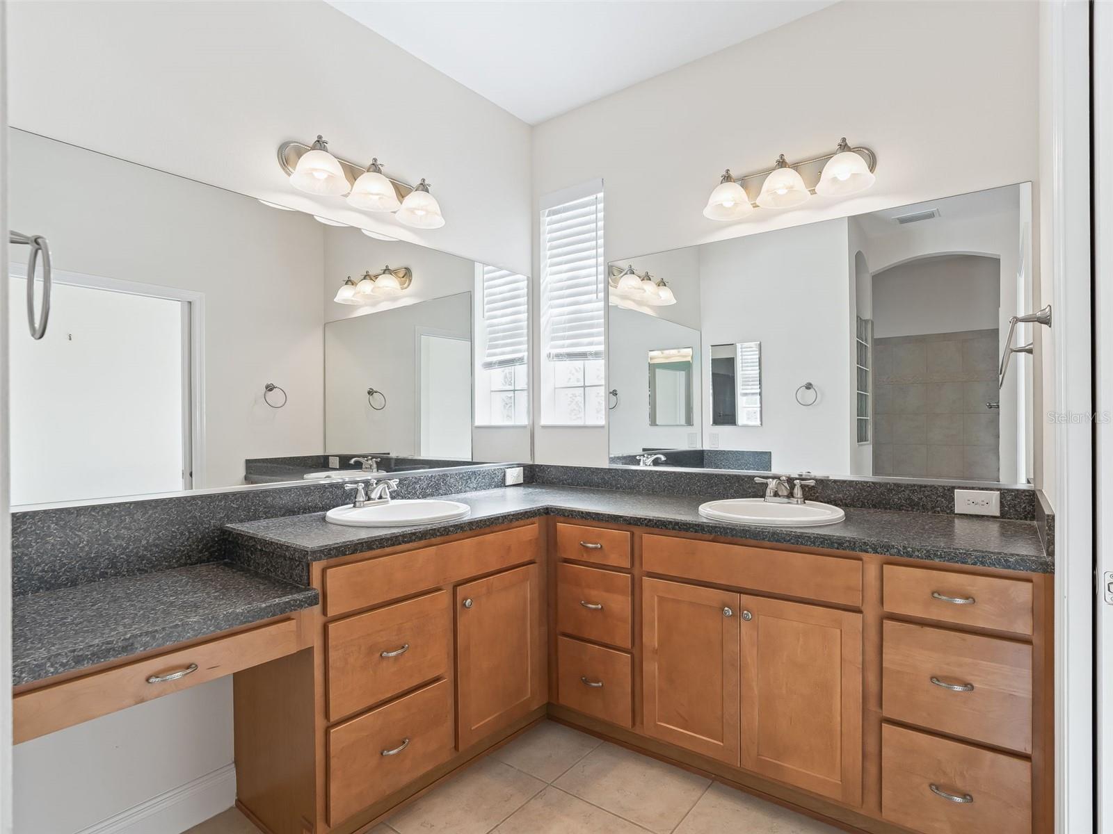 Image 32 of 53 For 2576 Jupiter Way