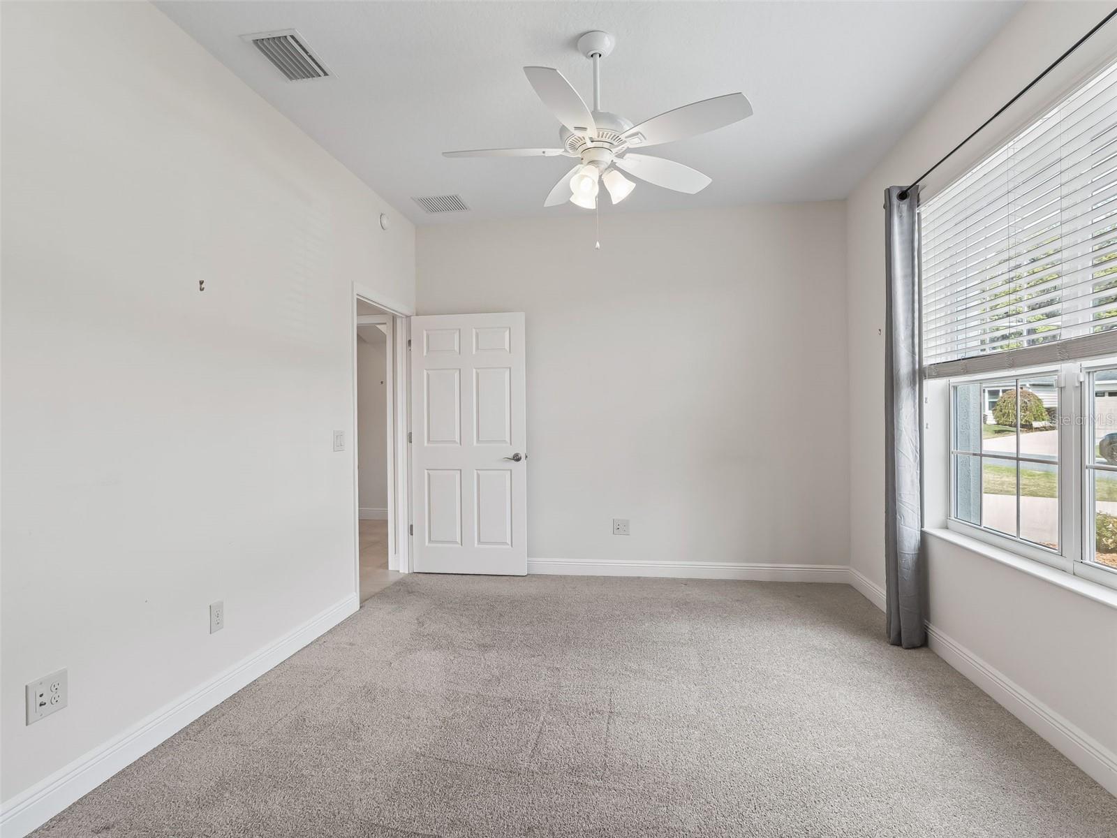 Image 37 of 53 For 2576 Jupiter Way