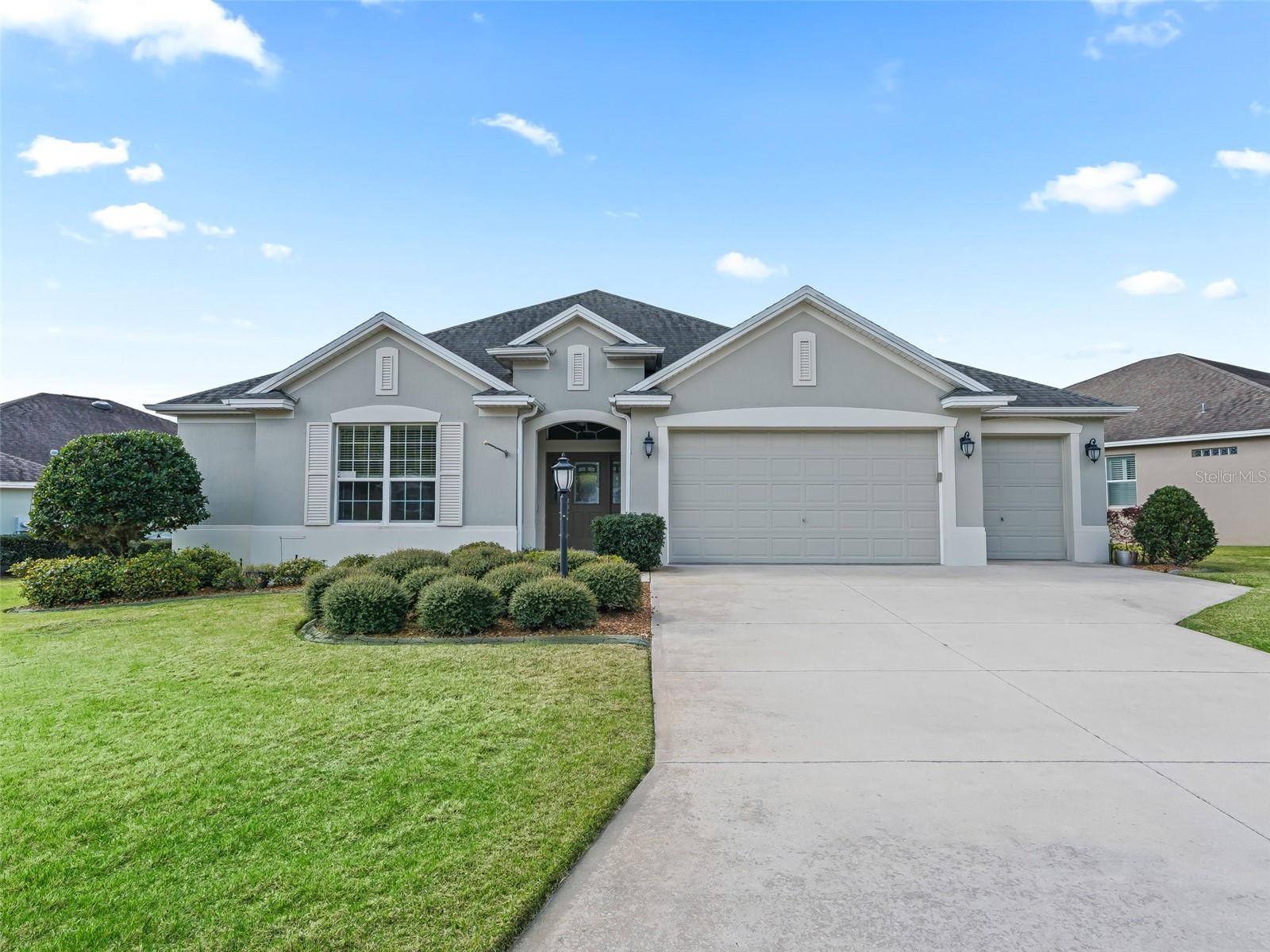 Image 5 of 53 For 2576 Jupiter Way