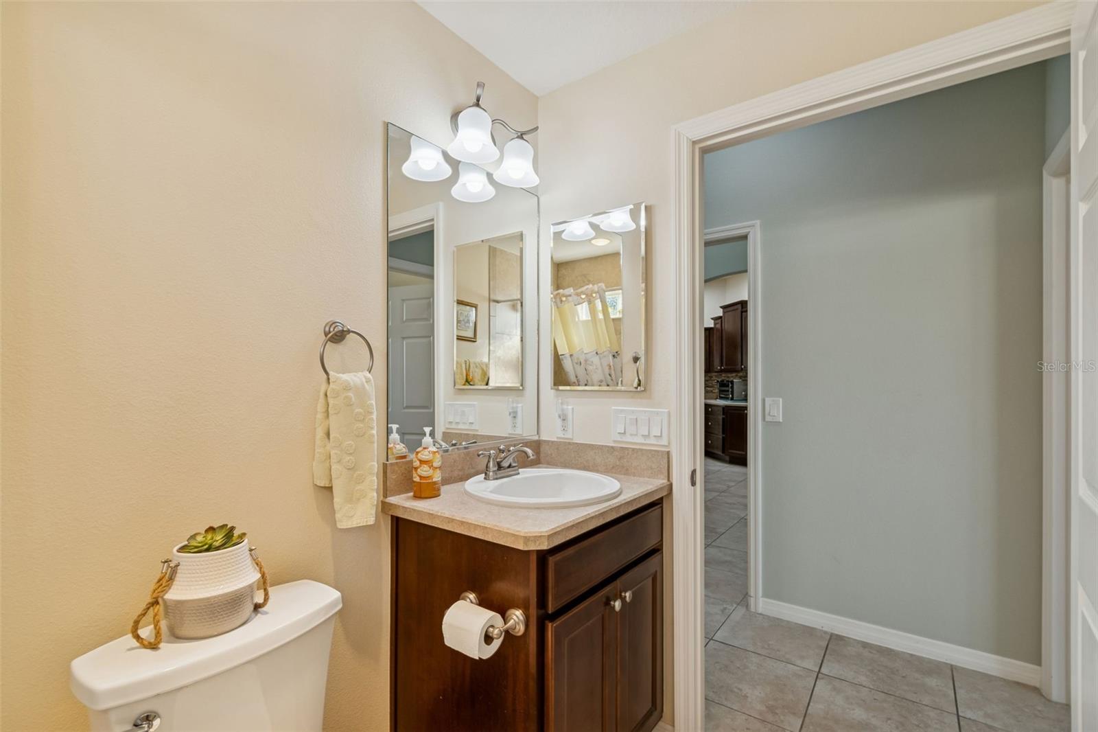 Image 48 of 62 For 650 Bradford Loop