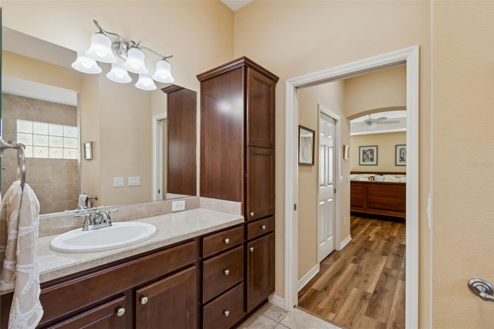 Image 54 of 62 For 650 Bradford Loop