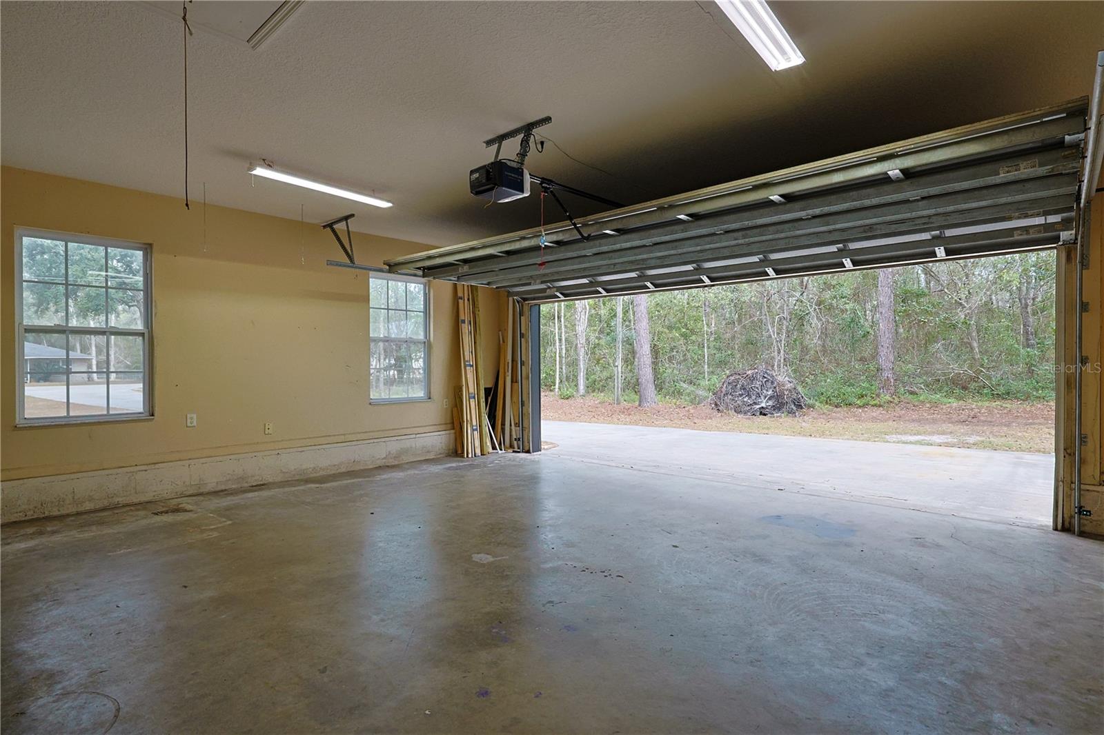 Image 35 of 47 For 182 Bambi Lane