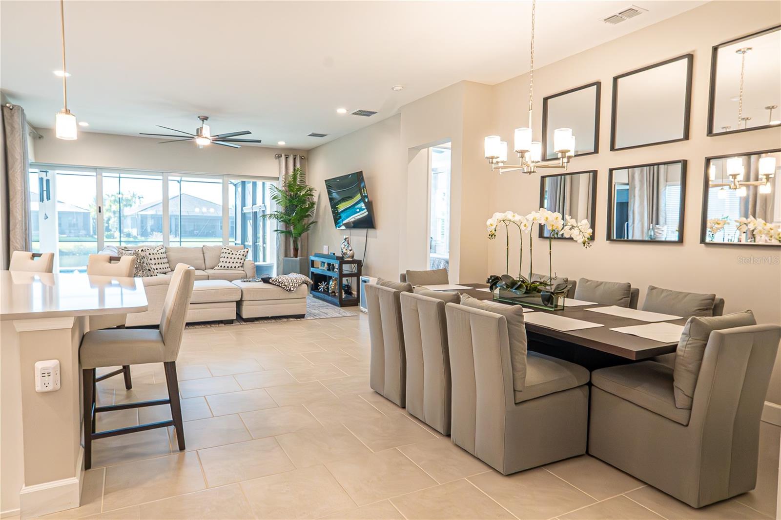 Listing photo id 20 for 5013 Sevilla Shores Drive