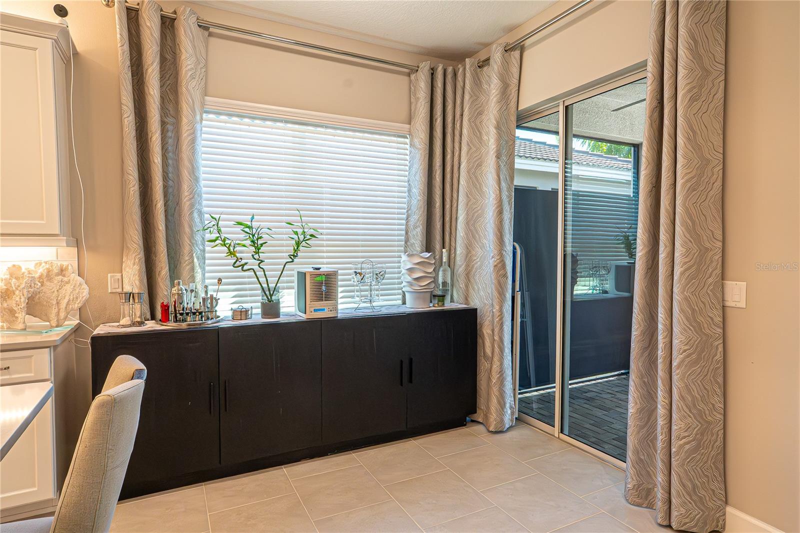 Listing photo id 35 for 5013 Sevilla Shores Drive