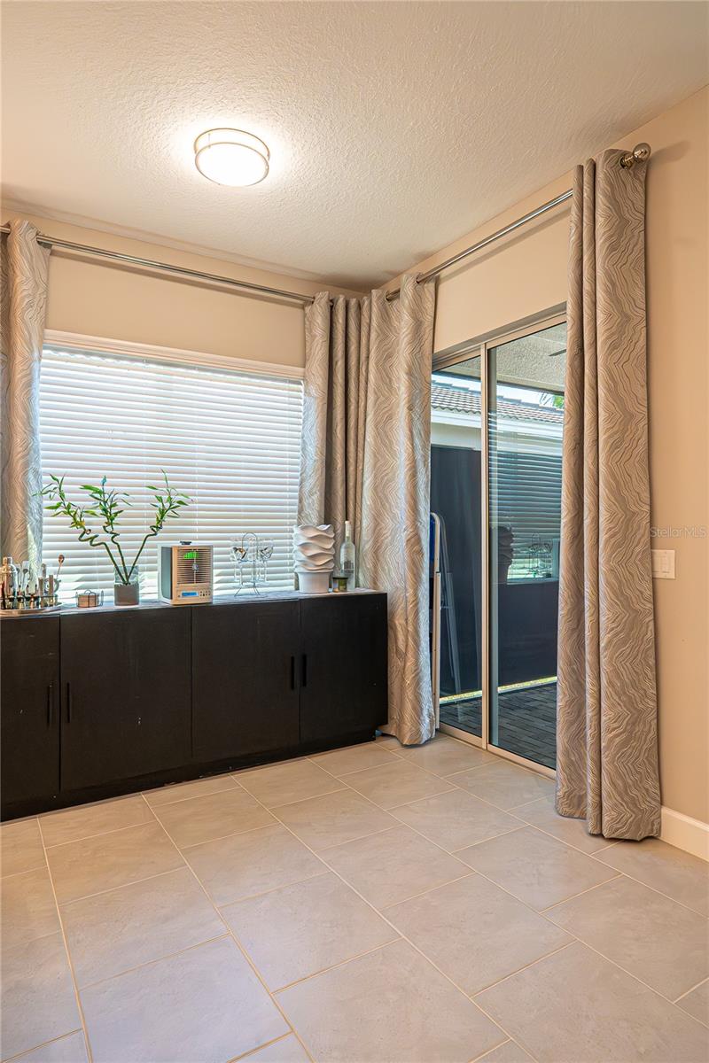 Listing photo id 36 for 5013 Sevilla Shores Drive