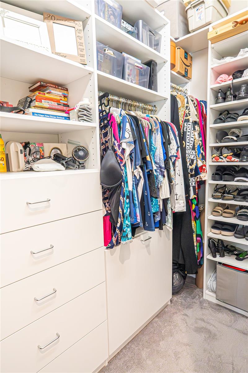 Listing photo id 46 for 5013 Sevilla Shores Drive