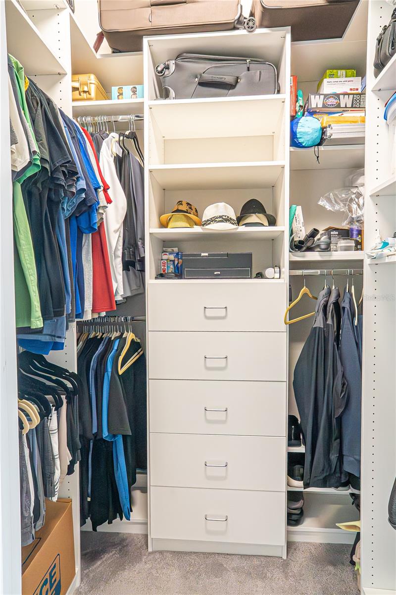 Listing photo id 48 for 5013 Sevilla Shores Drive