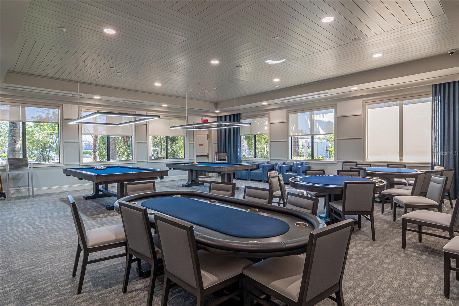 Listing photo id 84 for 5013 Sevilla Shores Drive