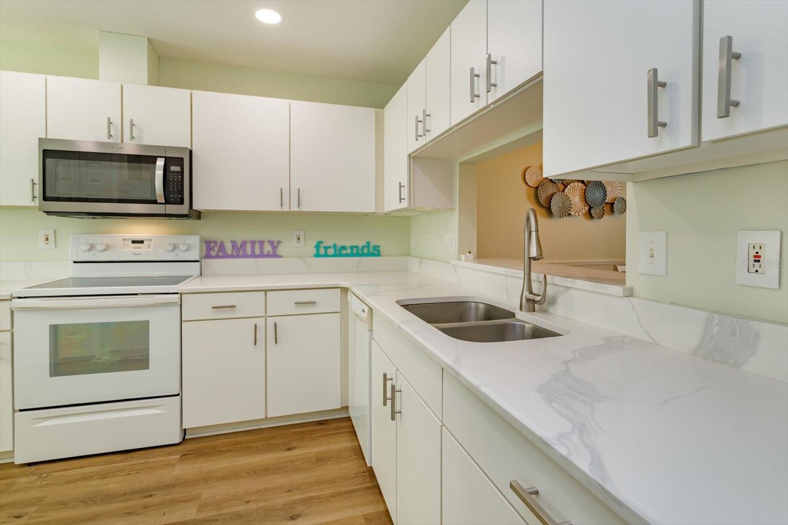 Image 10 of 42 For 3634 Eversholt