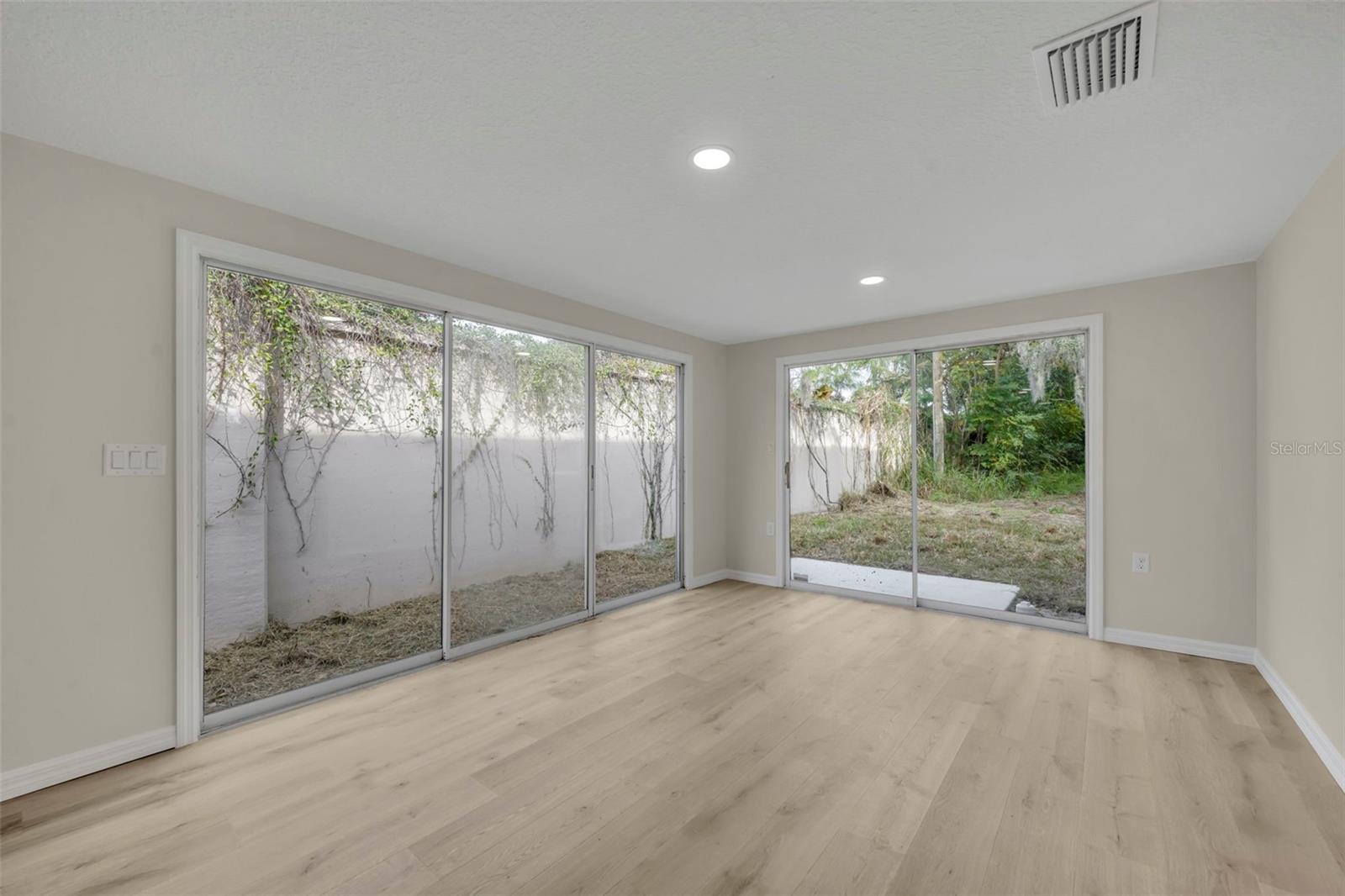 Image 12 of 40 For 31201 Merry Rd