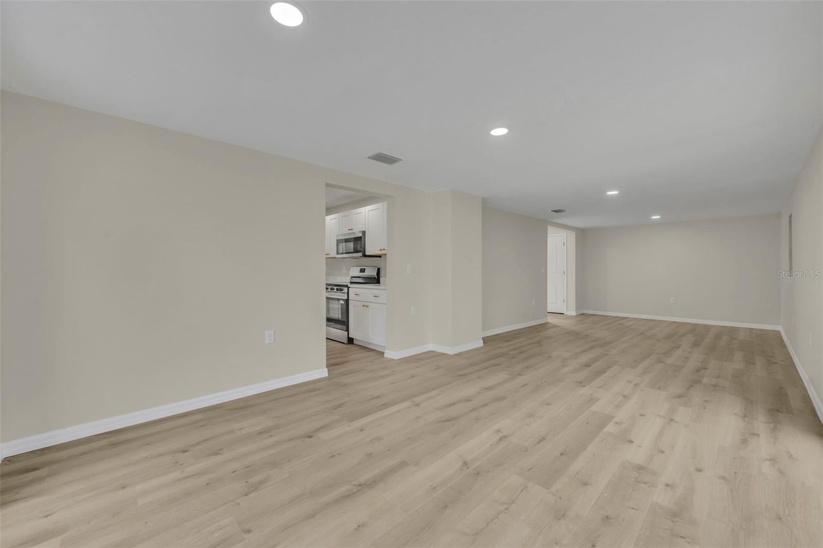 Image 14 of 40 For 31201 Merry Rd