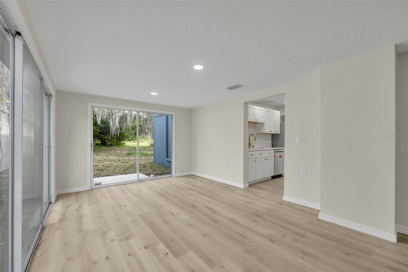 Image 15 of 40 For 31201 Merry Rd