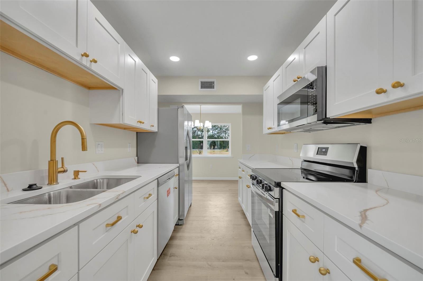 Image 16 of 40 For 31201 Merry Rd