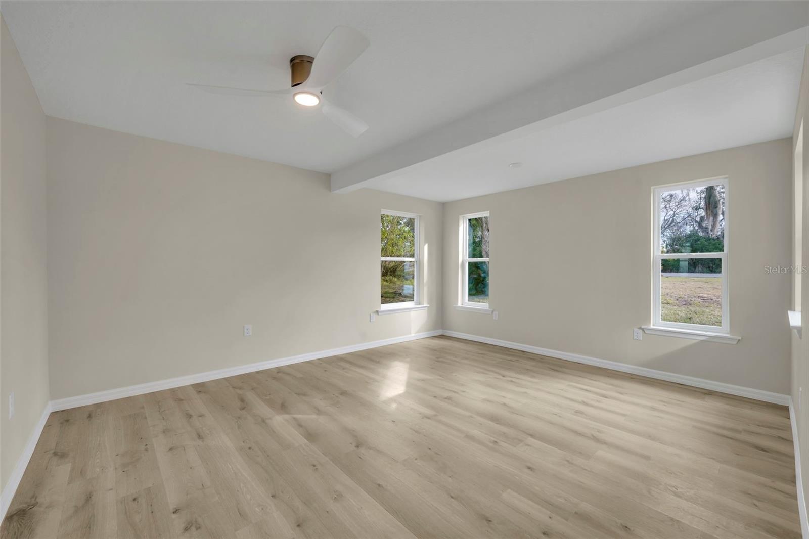 Image 22 of 40 For 31201 Merry Rd