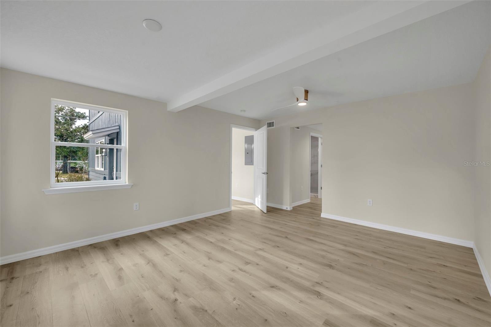 Image 23 of 40 For 31201 Merry Rd