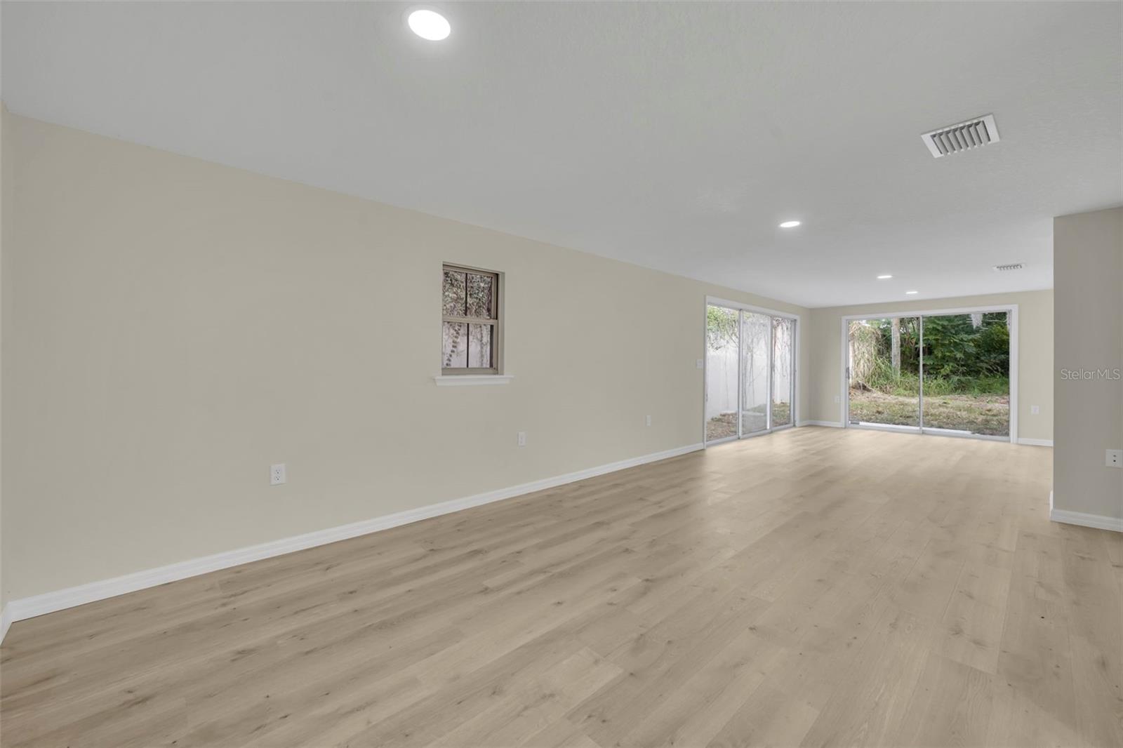 Image 9 of 40 For 31201 Merry Rd