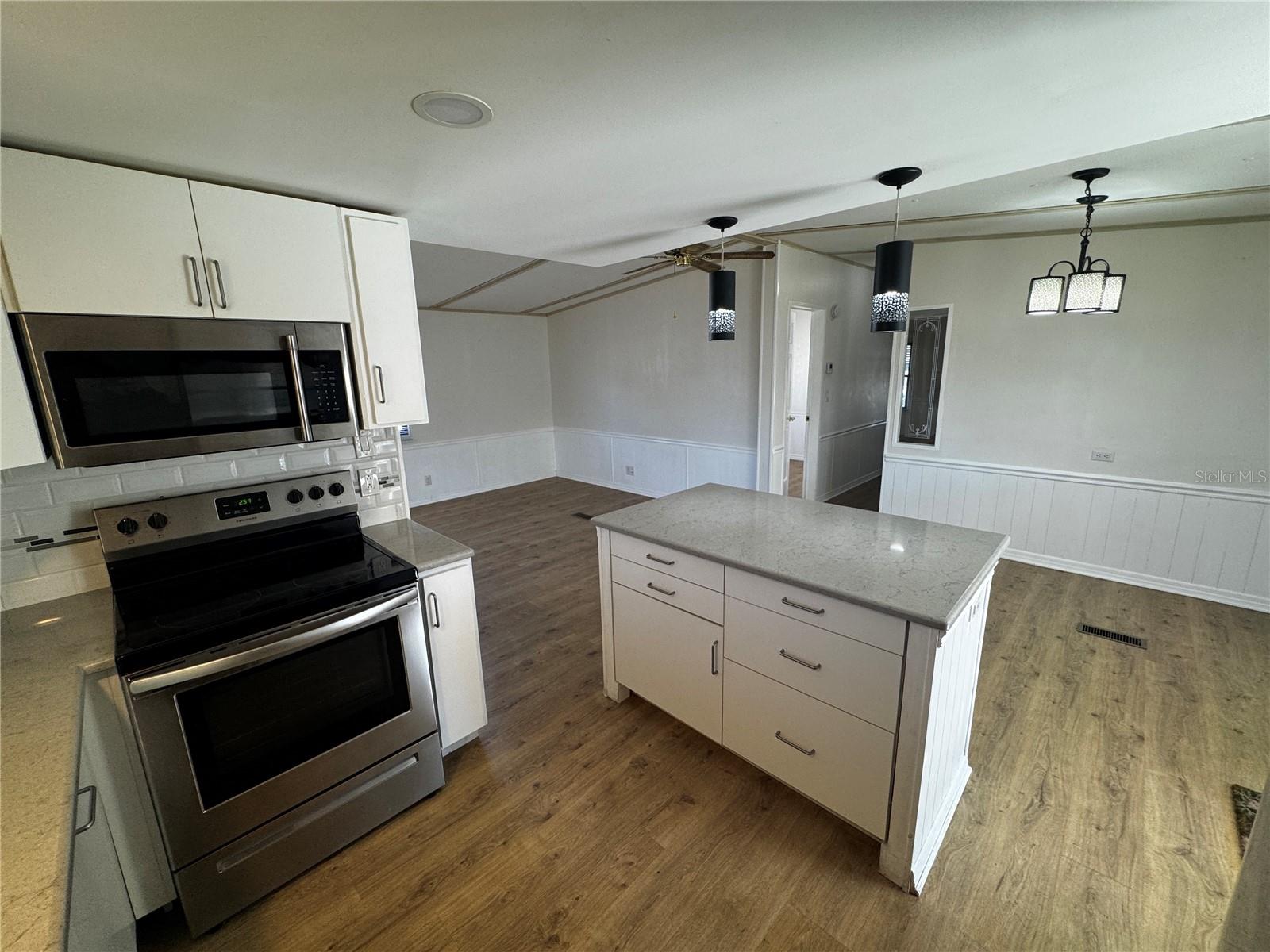 Image 5 of 14 For 1003 Oren Avenue