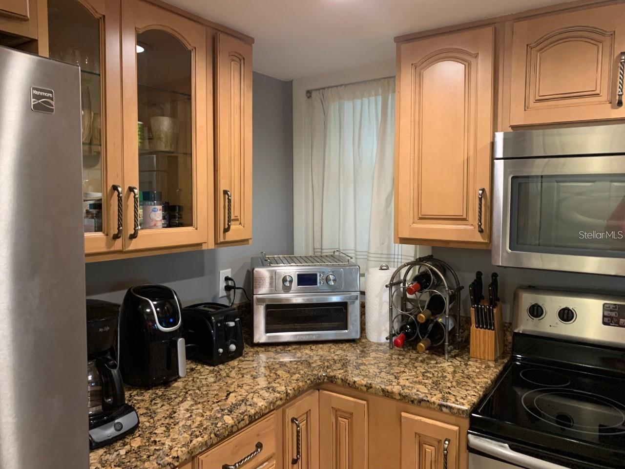 Image 9 of 15 For 1051 Highland Street 4c