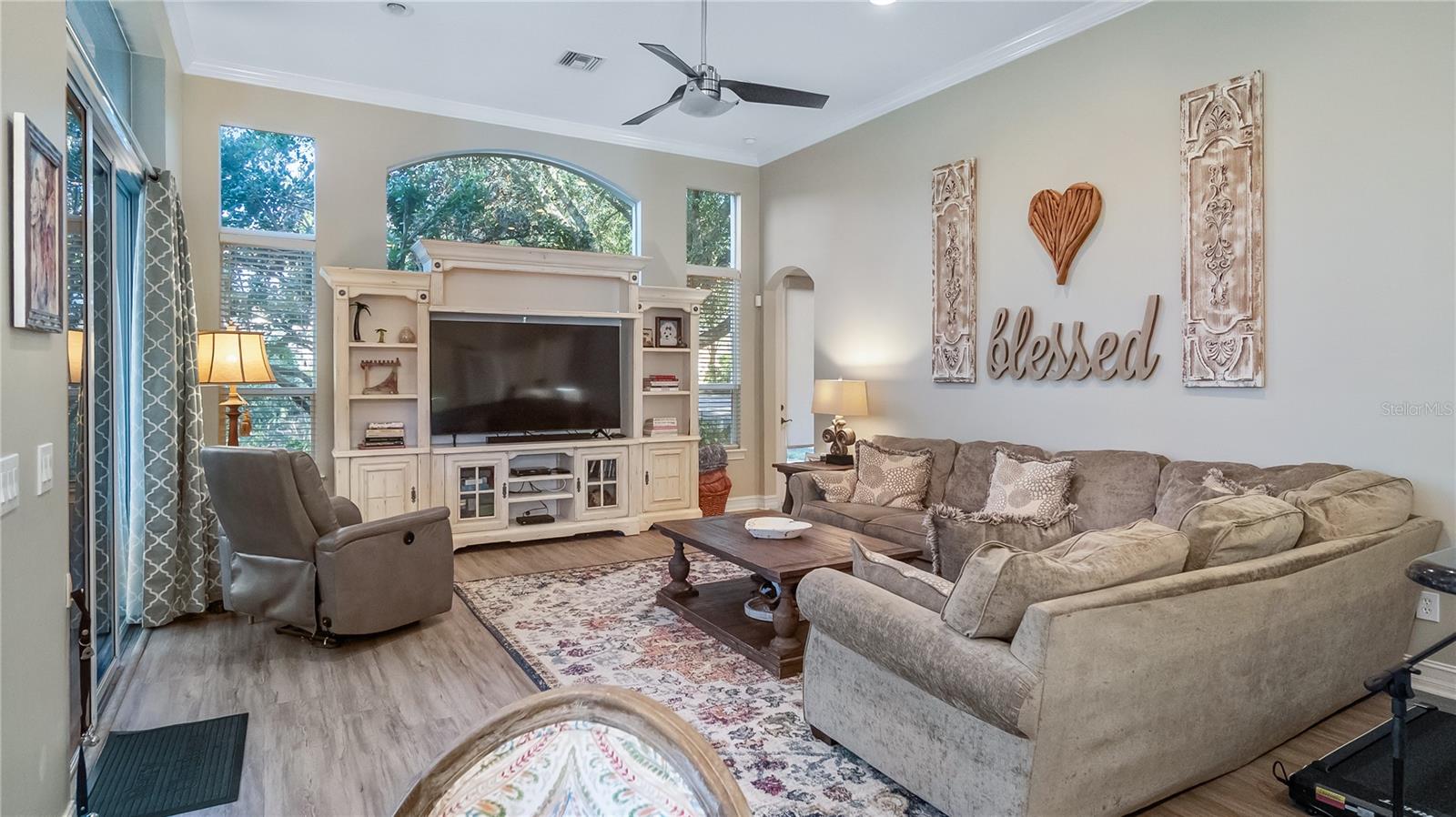 Image 11 of 33 For 103 Wisteria Lane