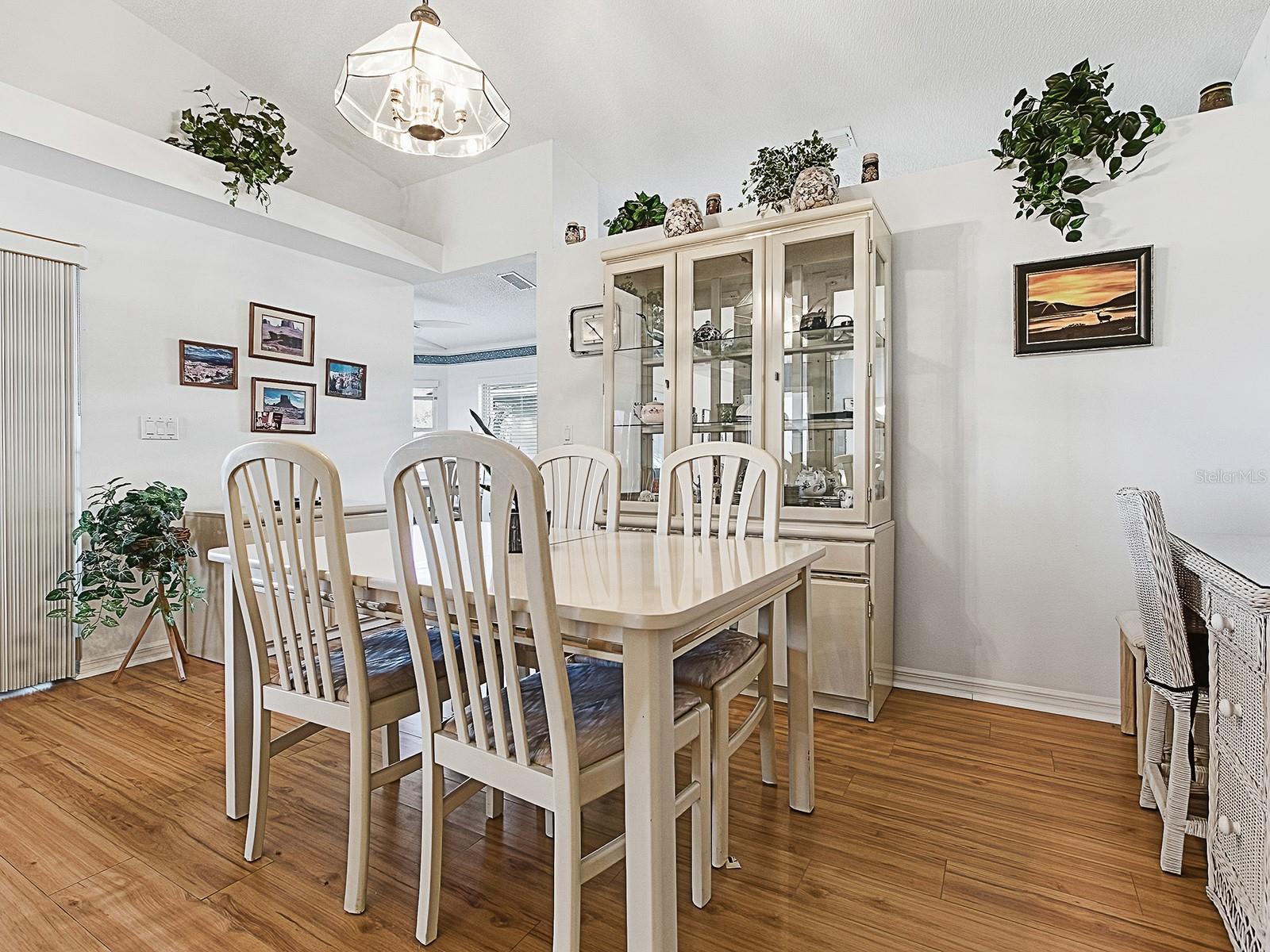 Image 11 of 36 For 32747 Timberwood Drive