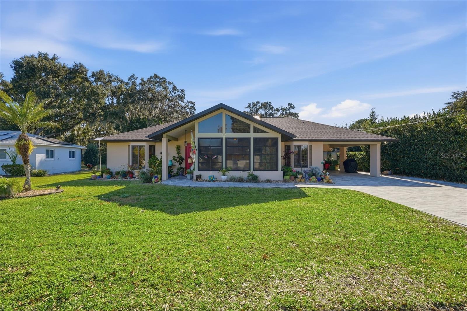 Details for 17 Live Oak Avenue, YALAHA, FL 34797