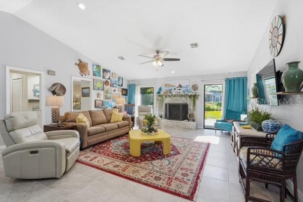 Image 2 of 46 For 17 Live Oak Avenue